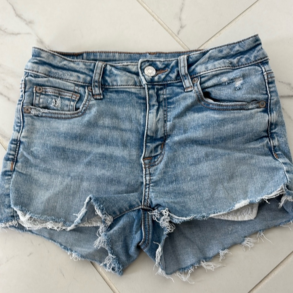 Gently used American Eagle size 4 jean shorts
